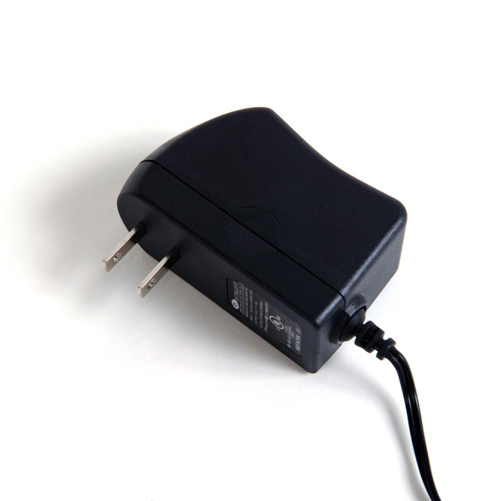 AC Adapter (UCX standard/Sobre)24V, 1A, right-angle plug